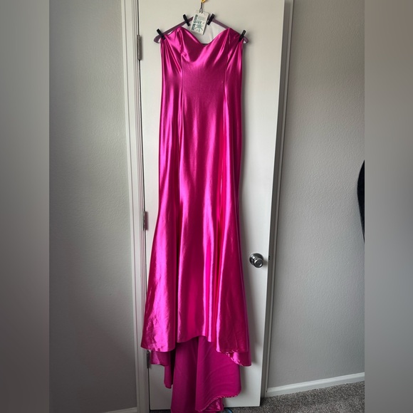 Club L London Strapless Gown prom Dress Hot Pink Size 8 Club L London Strapless Gown prom Dress Hot Pink Size 8